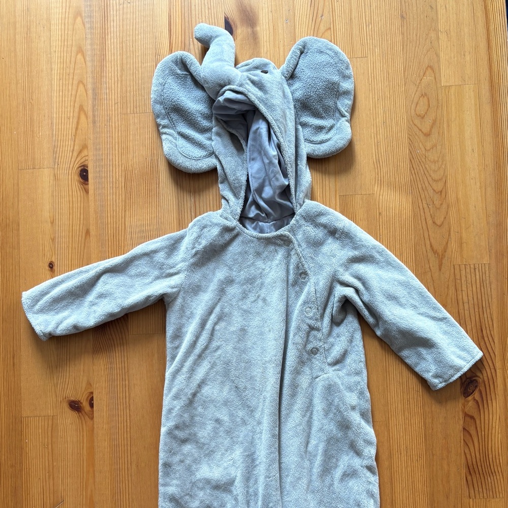 Pottery Barn Kids Elephant Costume 12-18 Months